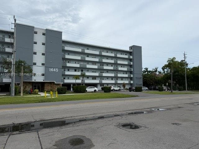 1445 Atlantic Shores Blvd # 605, Hallandale Beach, FL 33009 photo 3
