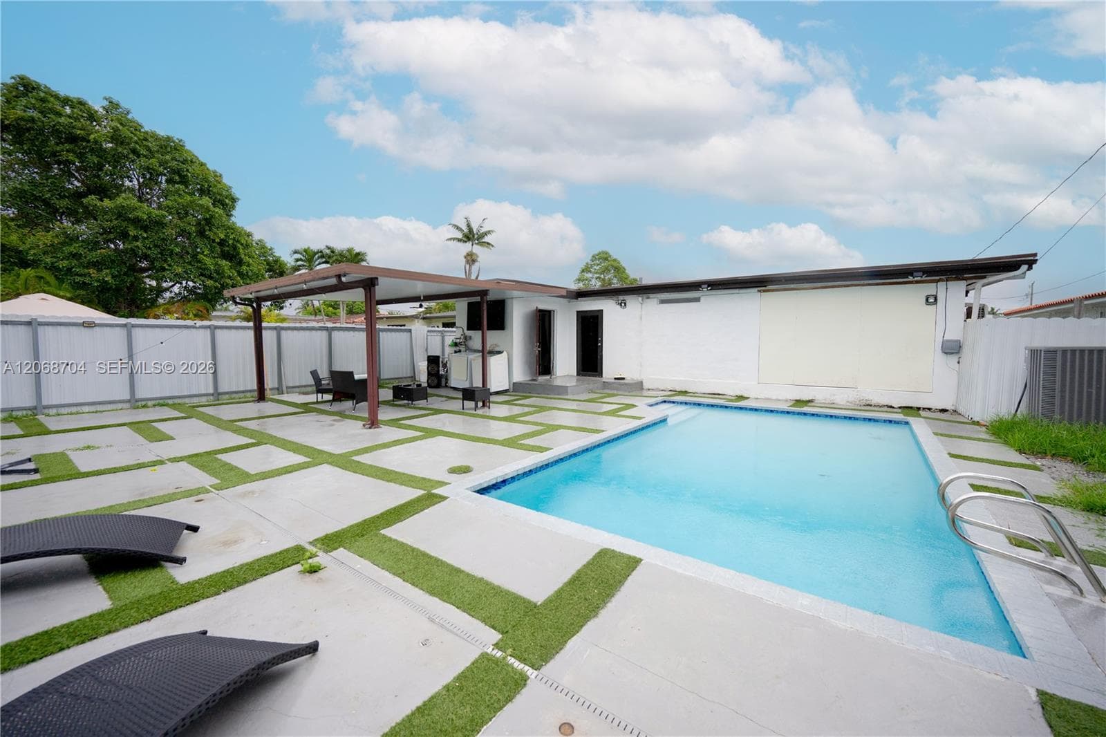 2920 SW 69th Ave, Miami, FL 33155 photo 3
