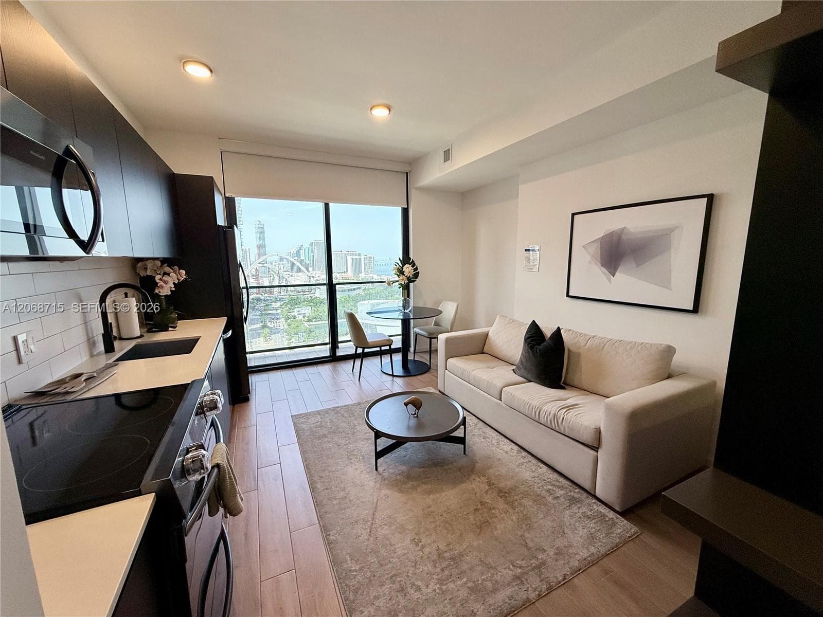 398 NE 5th St # 2203, Miami, FL 33132 photo 4
