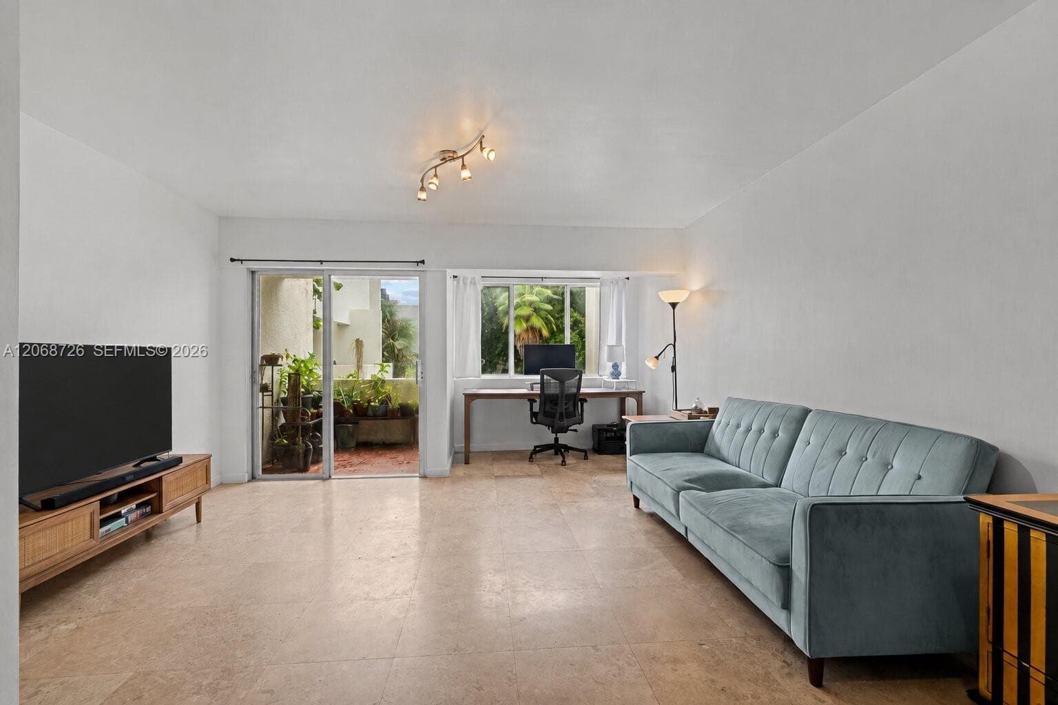 1914 SW 17th Ave # 24, Miami, FL 33145 photo 2