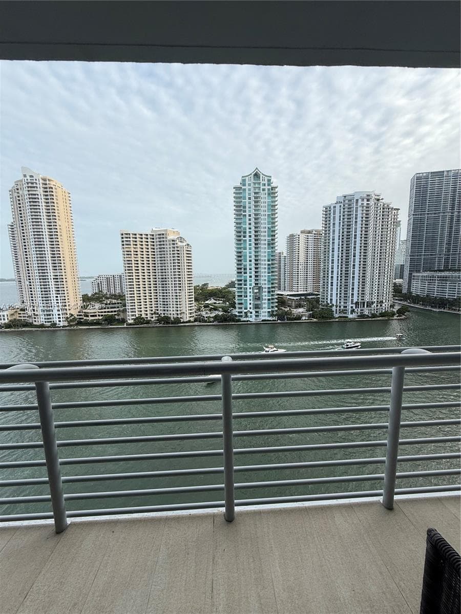335 S Biscayne Blvd # 1805, Miami, FL 33131 photo 3