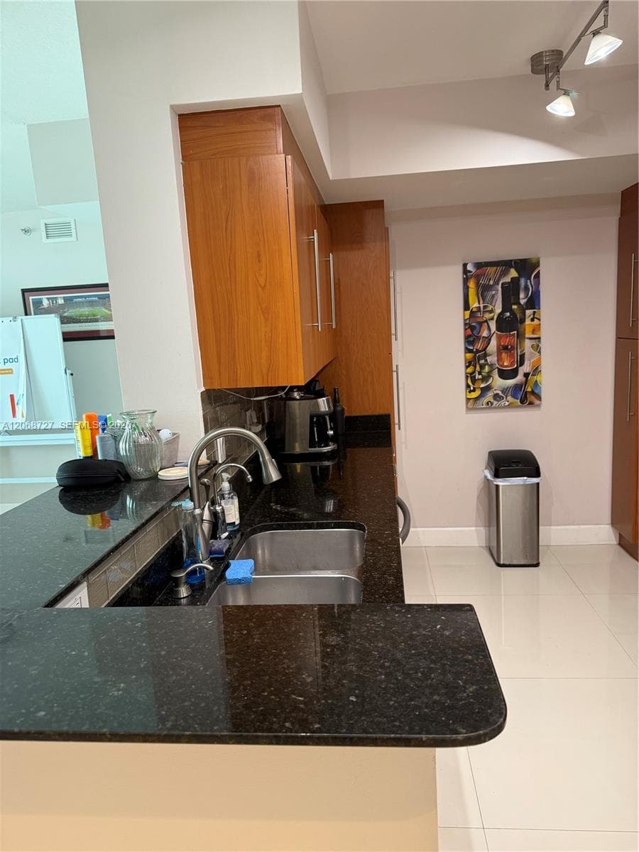 335 S Biscayne Blvd # 1805, Miami, FL 33131 photo 5