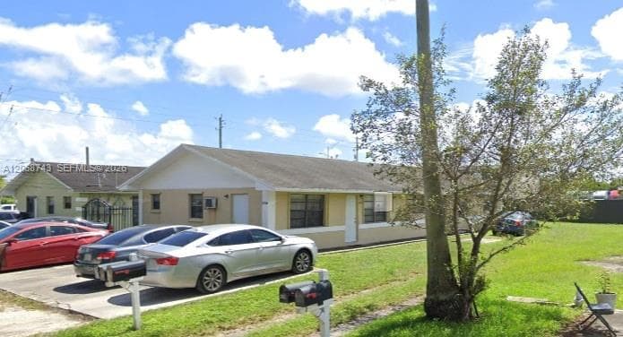 2416 NW 79th Ter # 2418, Miami, FL 33147 photo 2