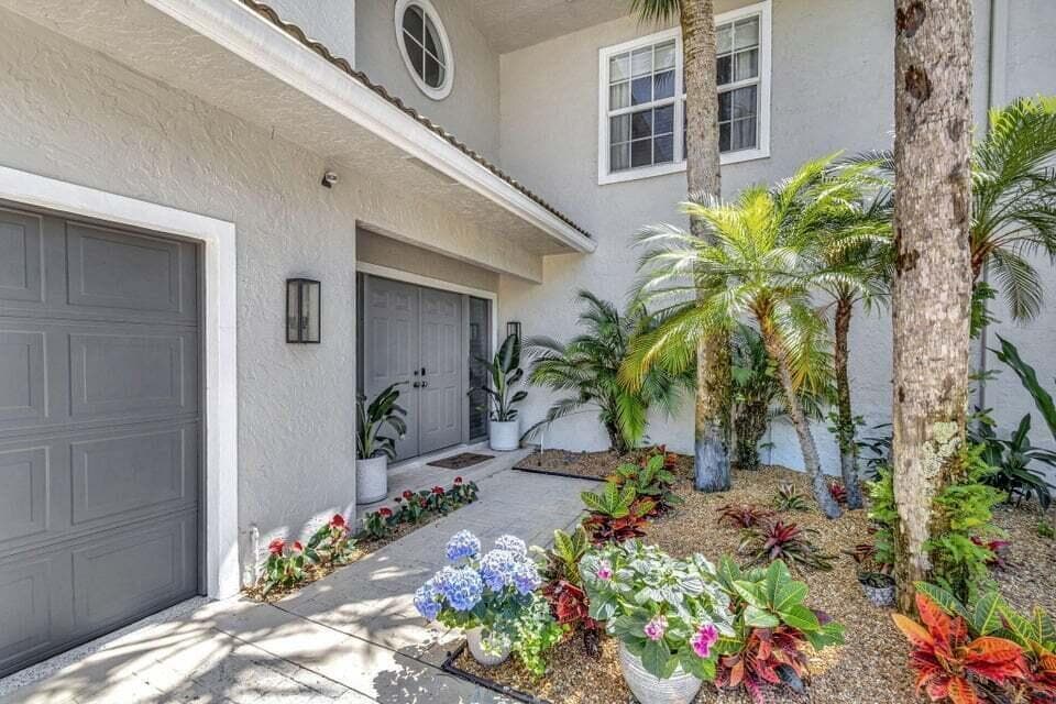 11839 PEBBLEWOOD Drive, Wellington, FL 33414