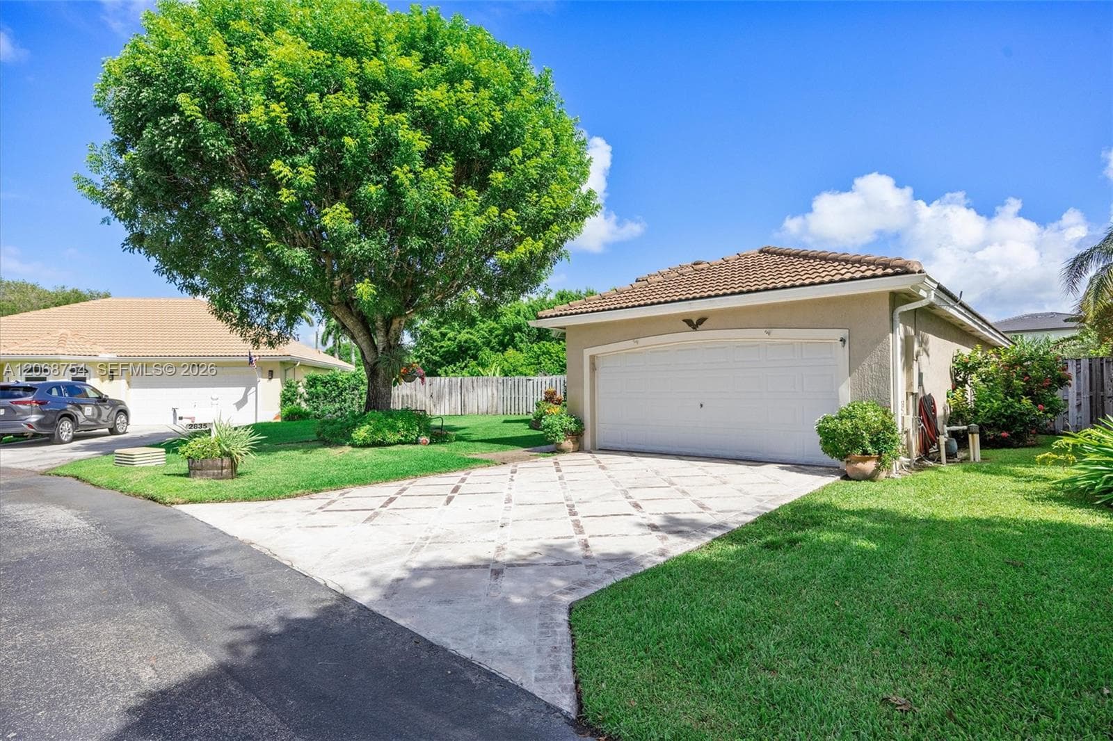 2835 SE 4th Pl, Homestead, FL 33033 photo 2