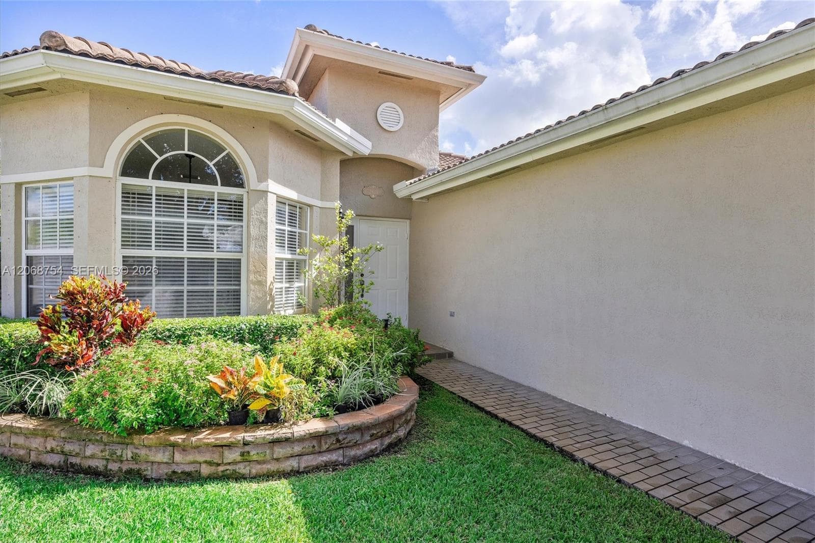 2835 SE 4th Pl, Homestead, FL 33033 photo 4