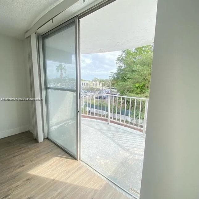 492 NW 165th St Rd # C-415, Miami, FL 33169 photo 4