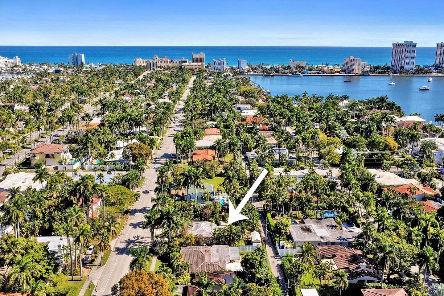 1016 Harrison Street, Hollywood, FL 33019 photo 2