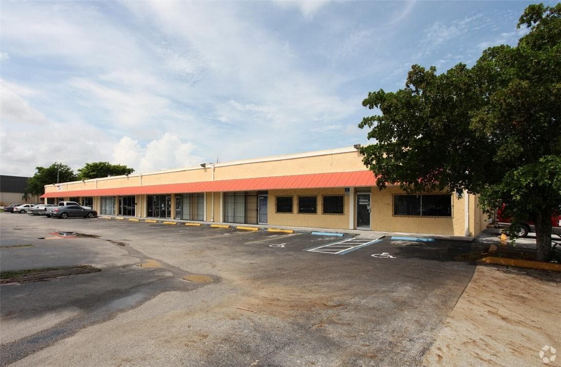 1601 NW 38TH Avenue, Lauderhill, FL 33311