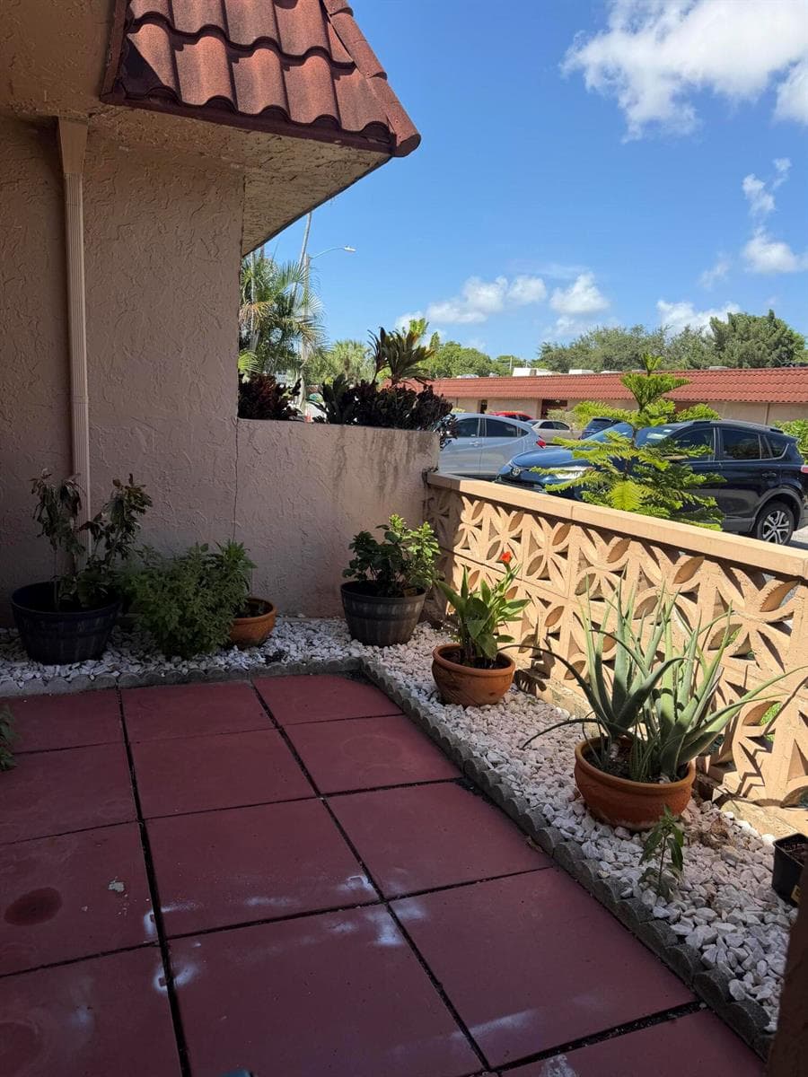 2329 SW 81st Terrace, North Lauderdale, FL 33068 photo 3