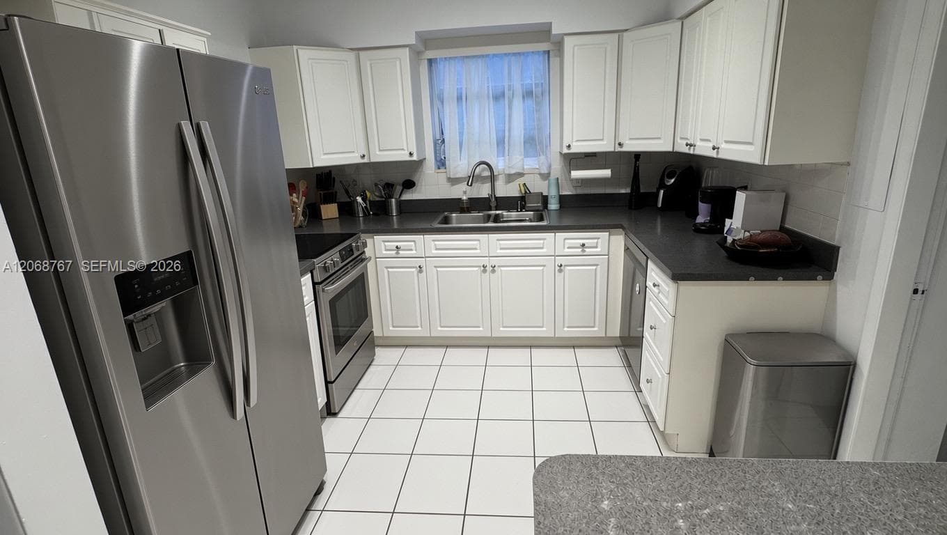 7552 Hispanola Ave, North Bay Village, FL 33141 photo 2