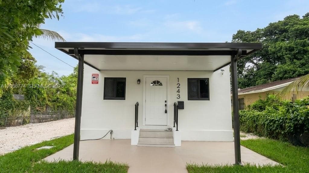 1243 NW 29th Ter, Miami, FL 33142 photo 2