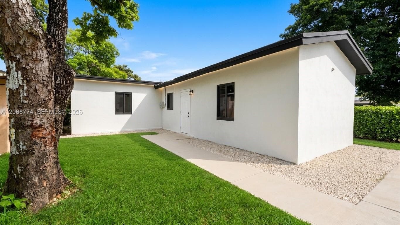 1243 NW 29th Ter, Miami, FL 33142 photo 5
