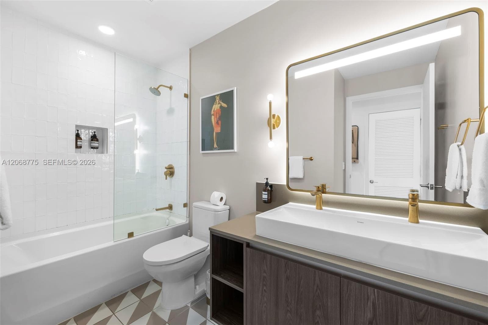 159 NE 6th St # 4910, Miami, FL 33132 photo 5