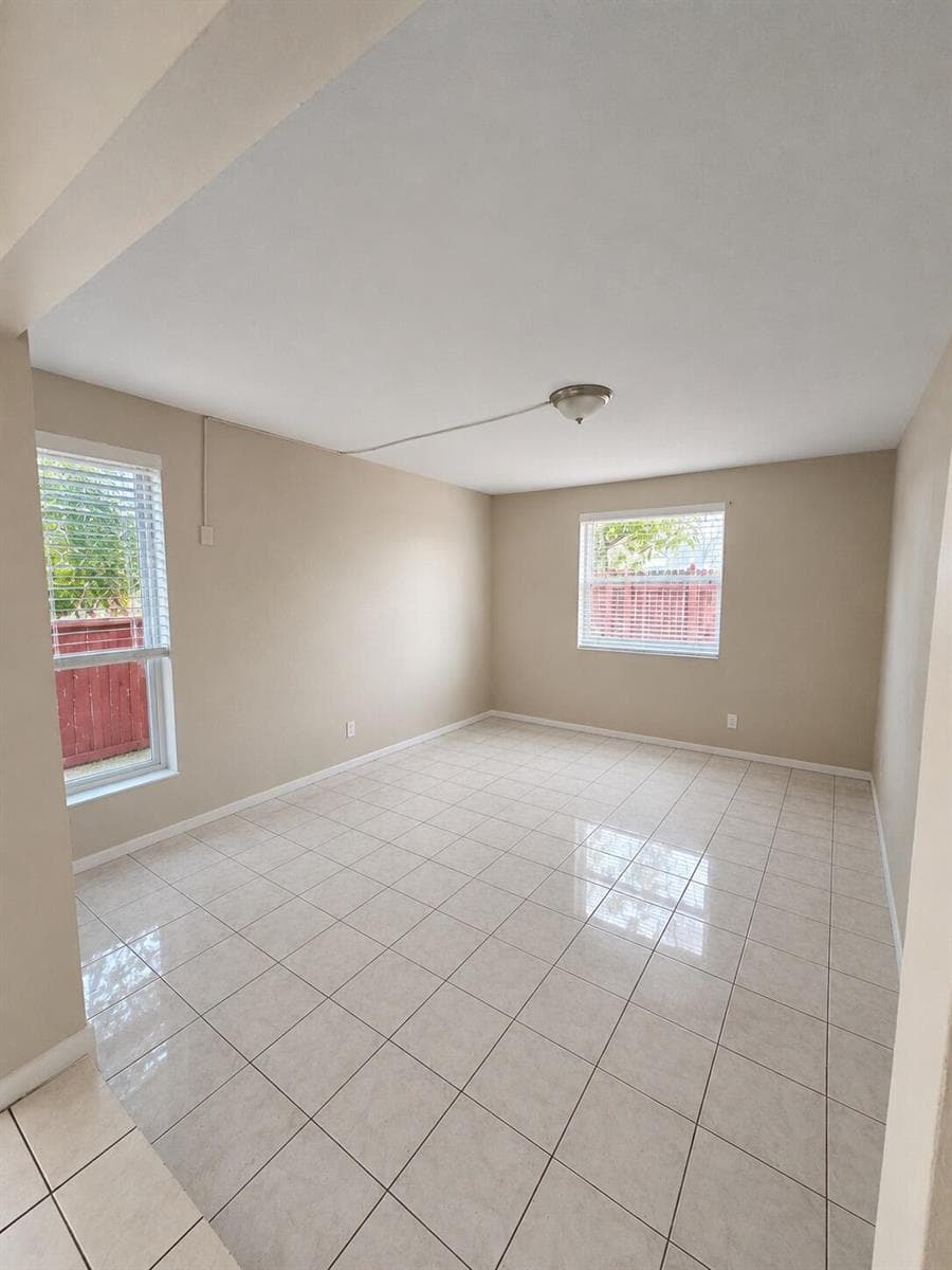 7920 SW 7TH Place, North Lauderdale, FL 33068 photo 2