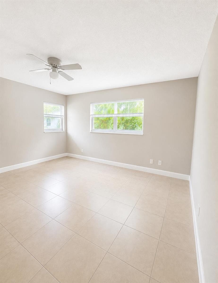 7920 SW 7TH Place, North Lauderdale, FL 33068 photo 5