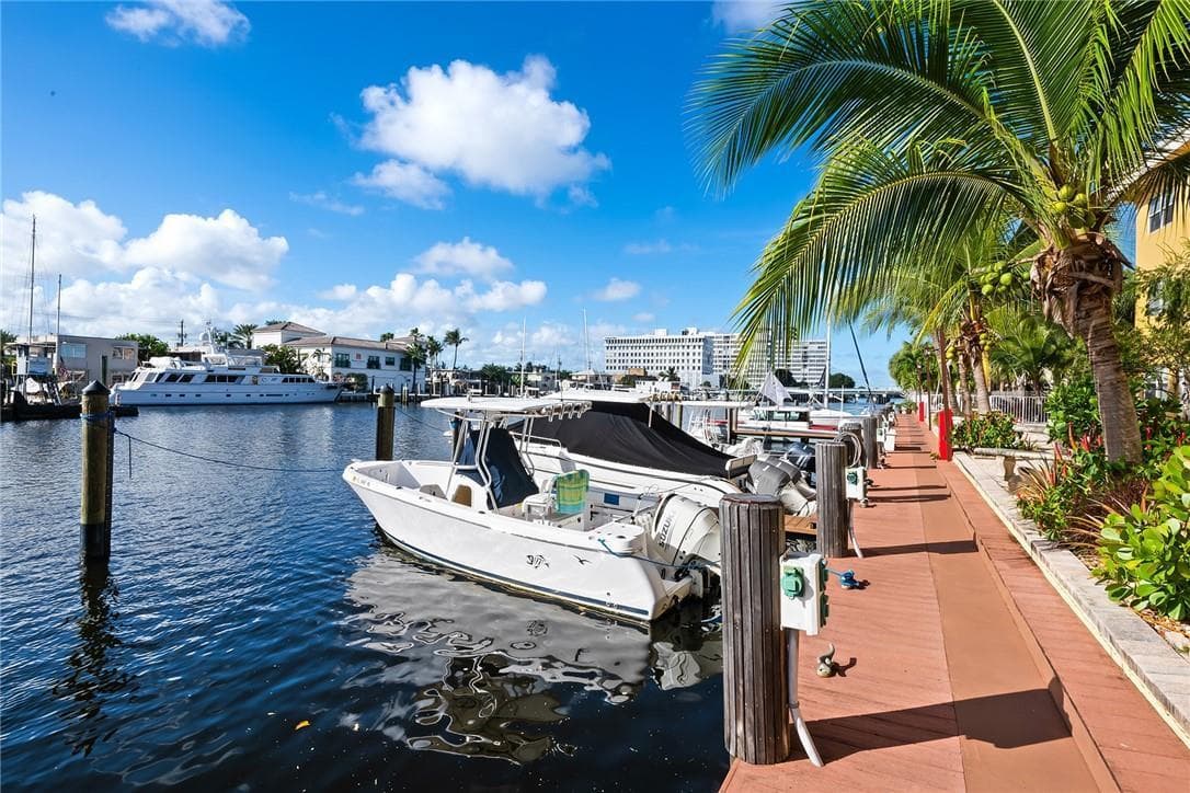 815 Middle River Drive # 205, Fort Lauderdale, FL 33304 photo 2