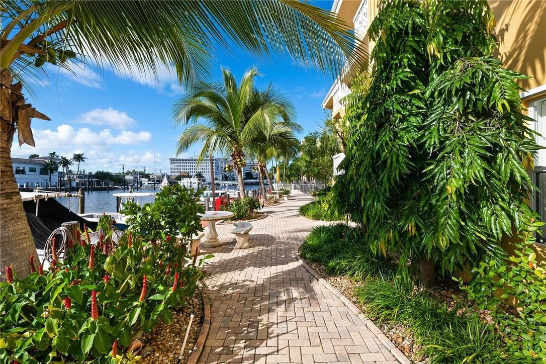 815 Middle River Drive # 205, Fort Lauderdale, FL 33304 photo 3