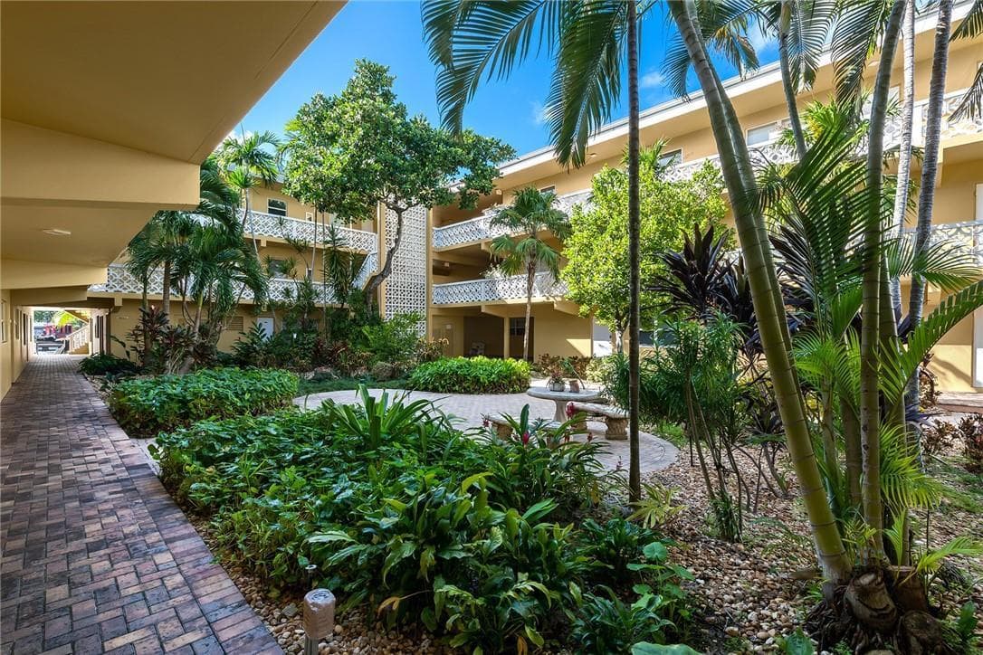 815 Middle River Drive # 205, Fort Lauderdale, FL 33304 photo 4