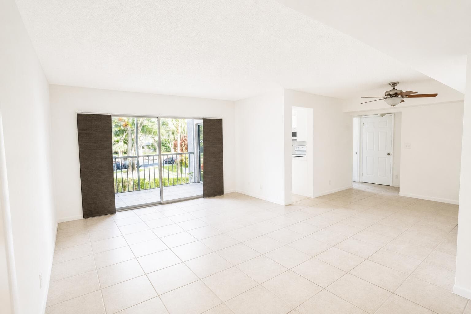 5910 MORNINGSTAR Circle # #202, Delray Beach, FL 33484 photo 4
