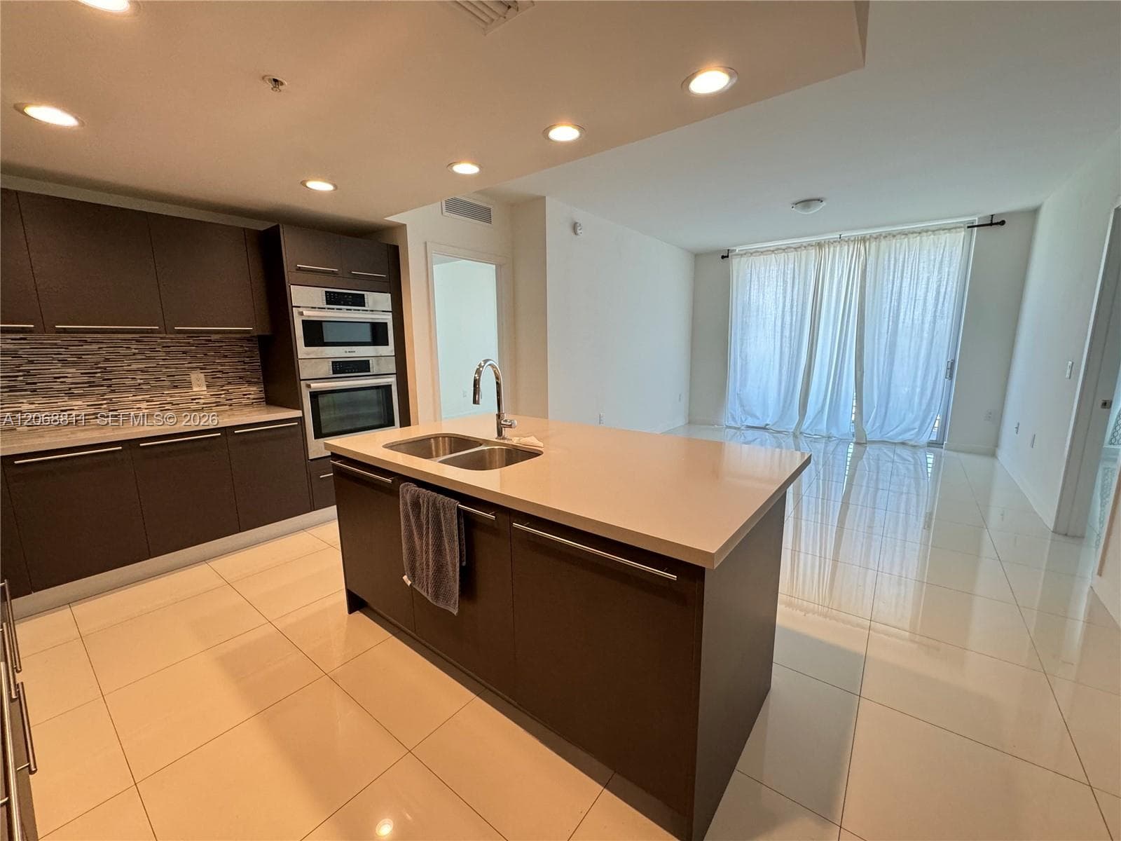 7661 NW 107th Ave # 308, Doral, FL 33178 photo 4