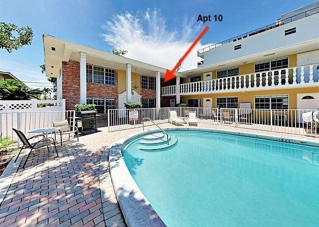 3226 NE 12TH Street # 10, Pompano Beach, FL 33062