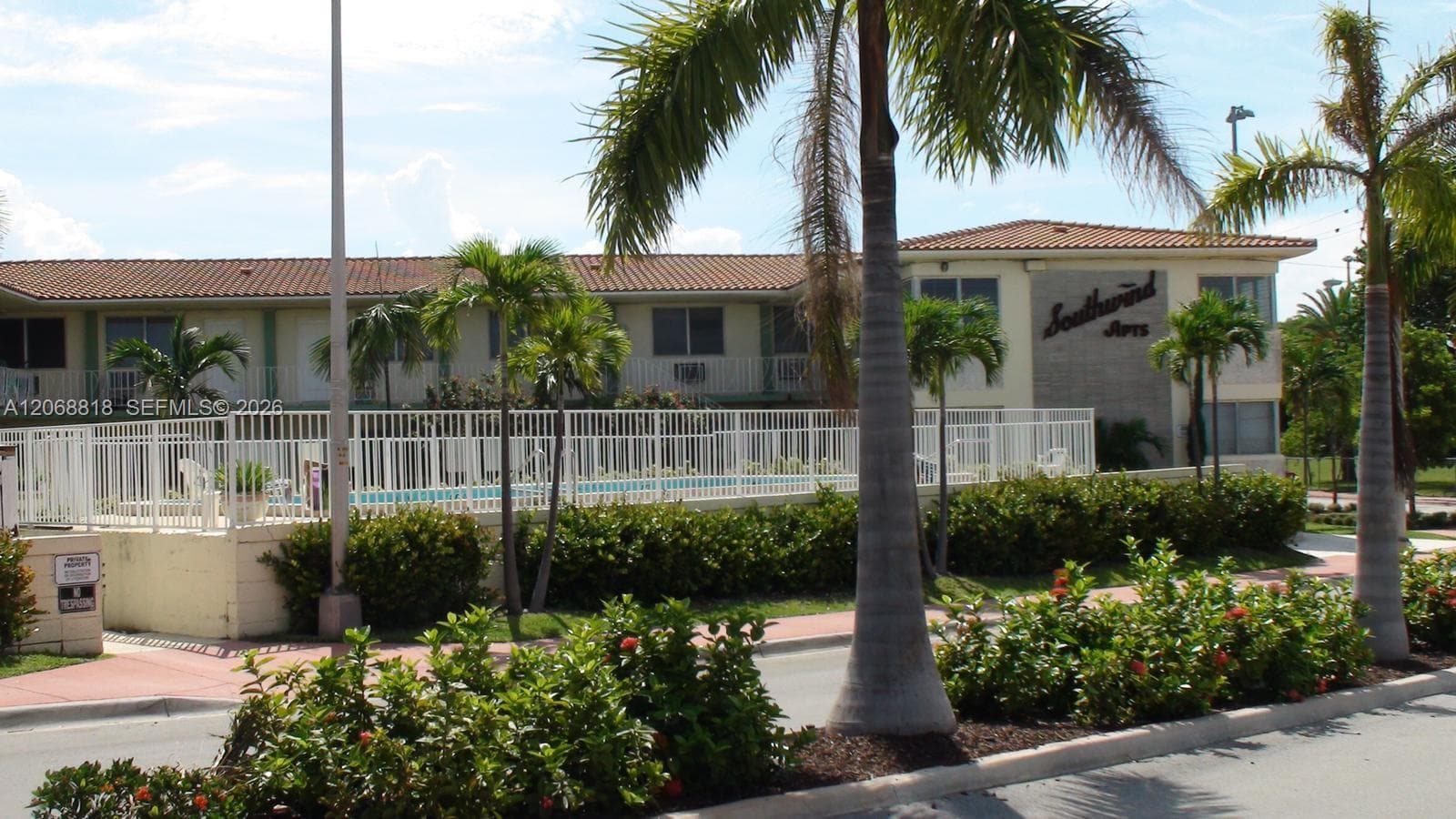 2 S Shore Dr # 15, Miami Beach, FL 33141