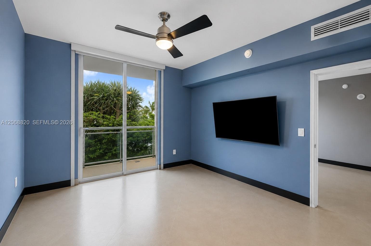 951 Brickell Ave # 1106, Miami, FL 33131 photo 4
