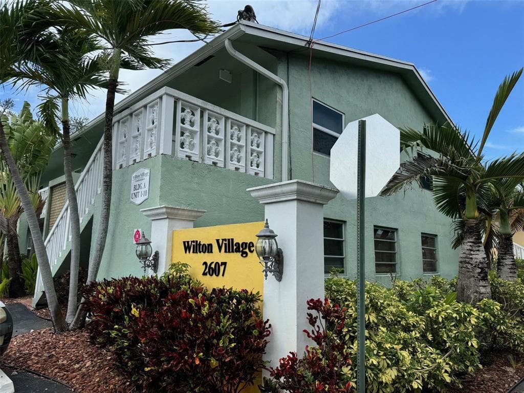 2607 NE 8TH Avenue # 3, Wilton Manors, FL 33334 photo 2