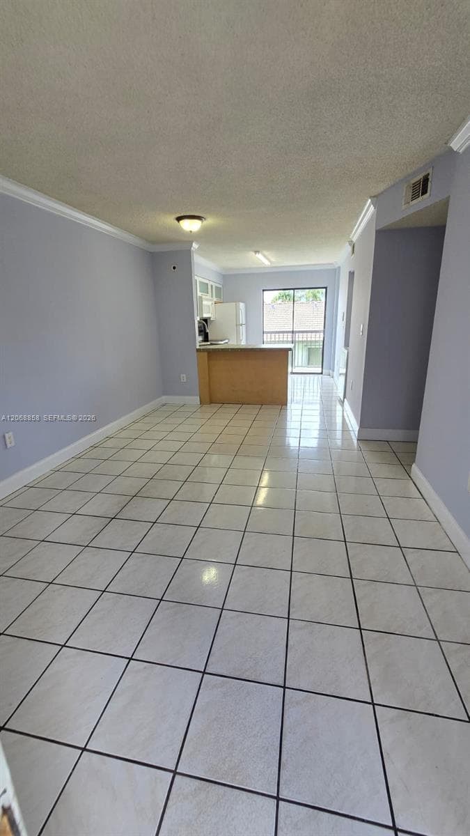5290 W 21st Ct # 304, Hialeah, FL 33016 photo 3