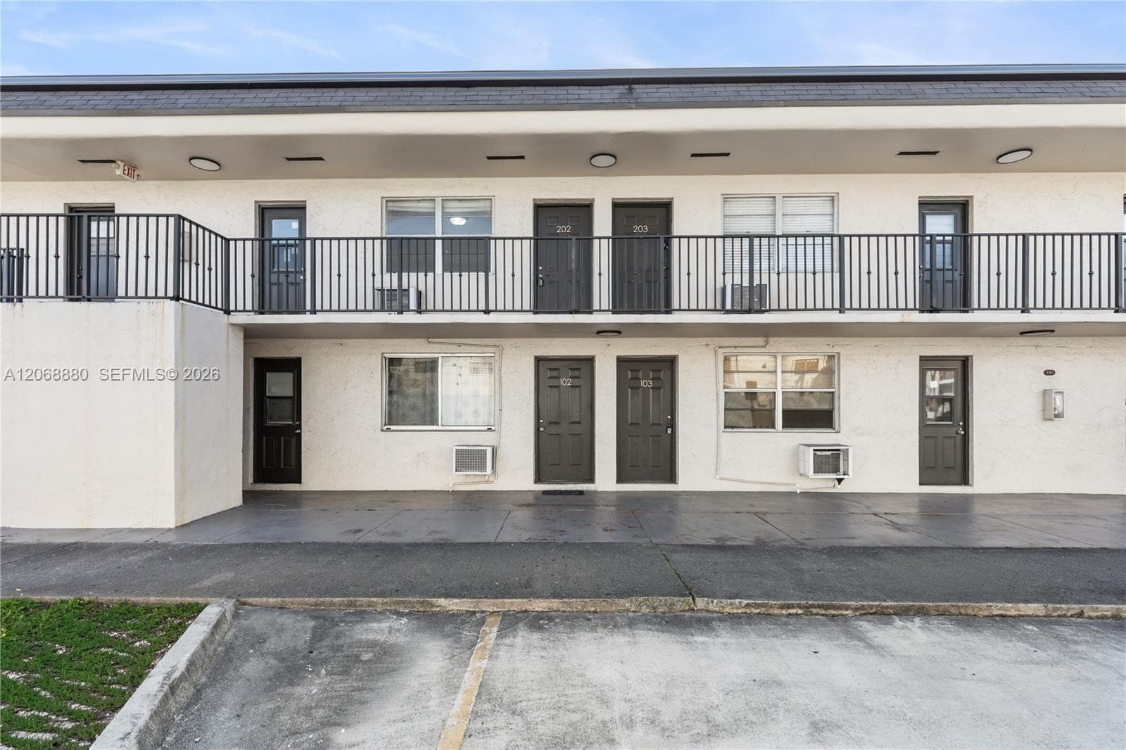 345 W 68th St # 202, Hialeah, FL 33014 photo 4