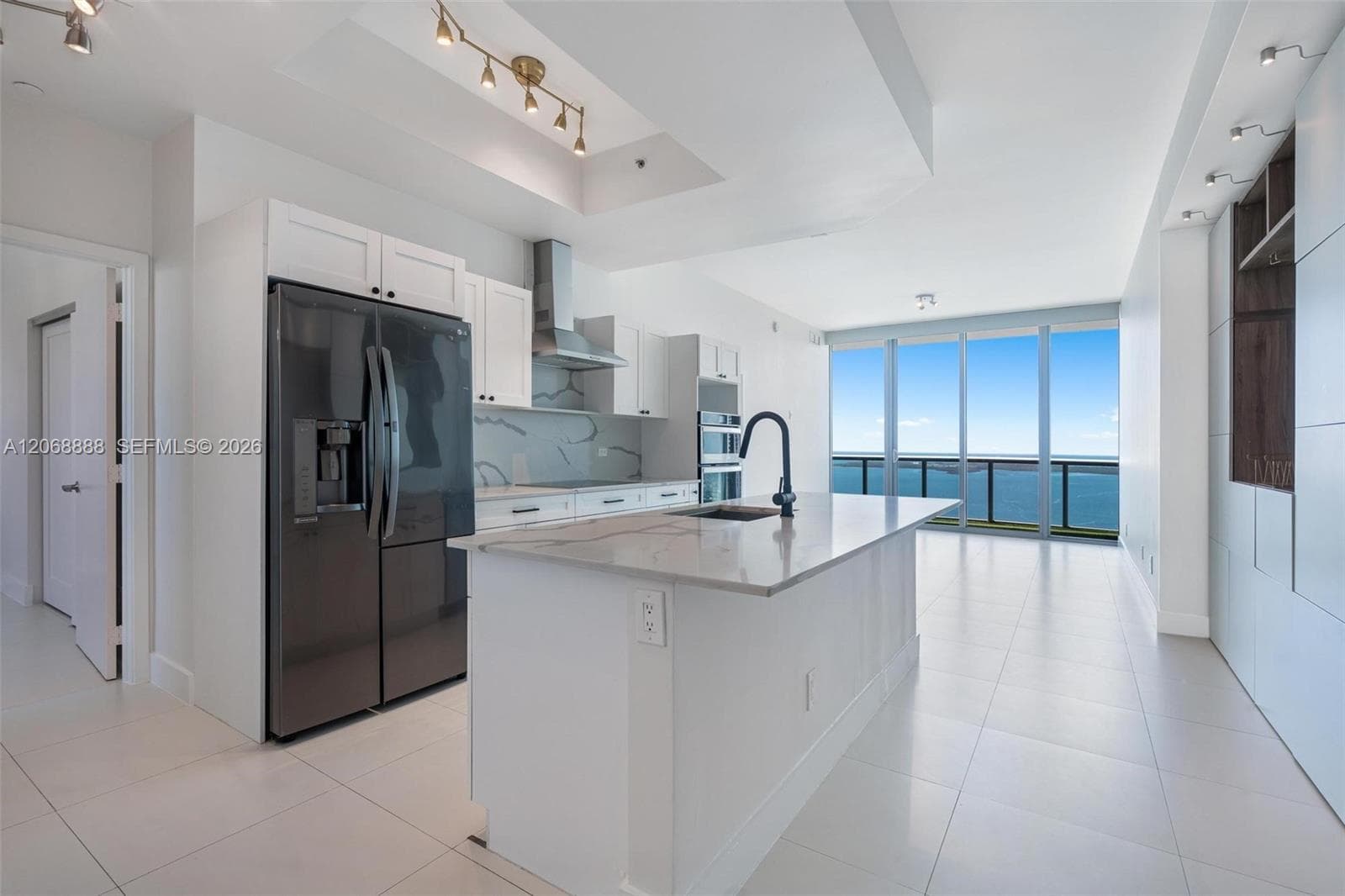 888 Biscayne Blvd # 4804, Miami, FL 33132