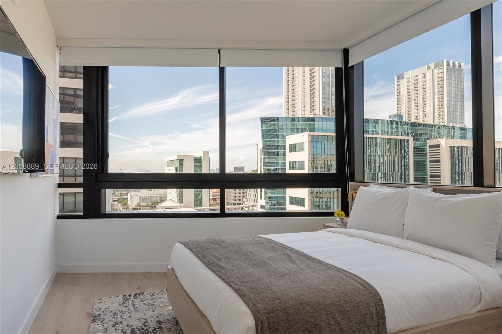225 N Miami Ave # 1702, Miami, FL 33128
