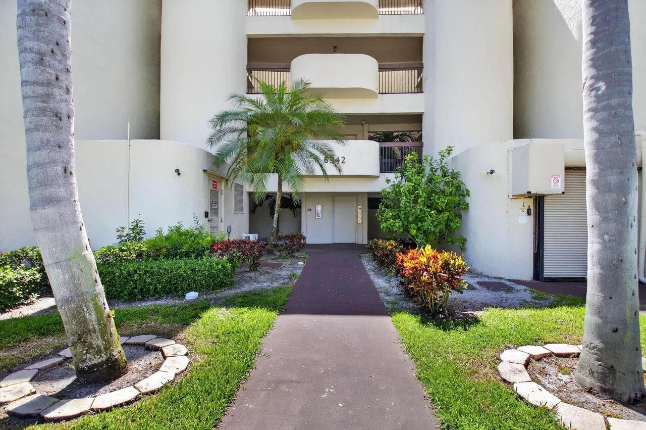 6342 LONGBOAT Lane W # 201, Boca Raton, FL 33433 photo 2