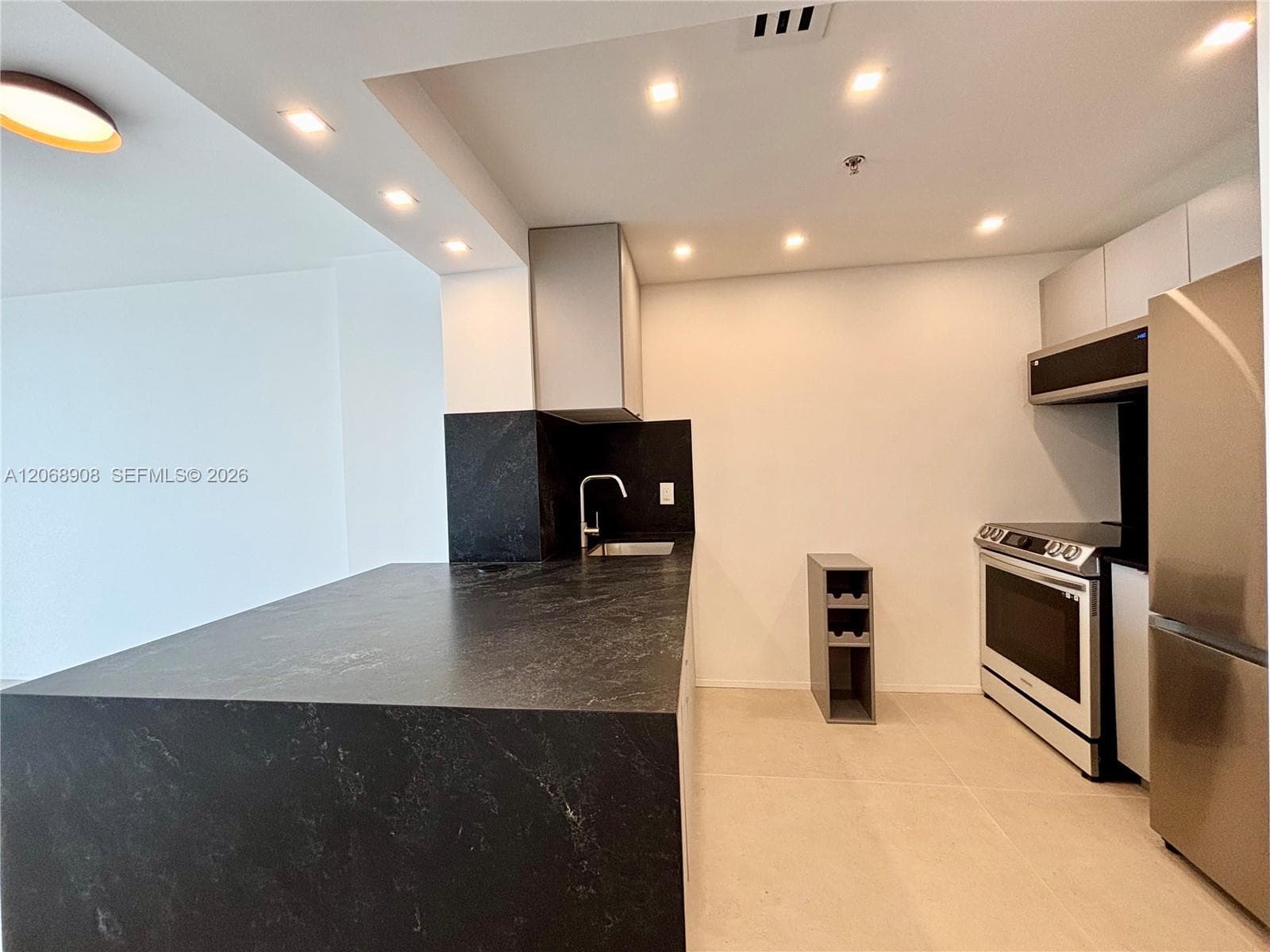 2829 Indian Creek Dr # 604, Miami Beach, FL 33140 photo 3