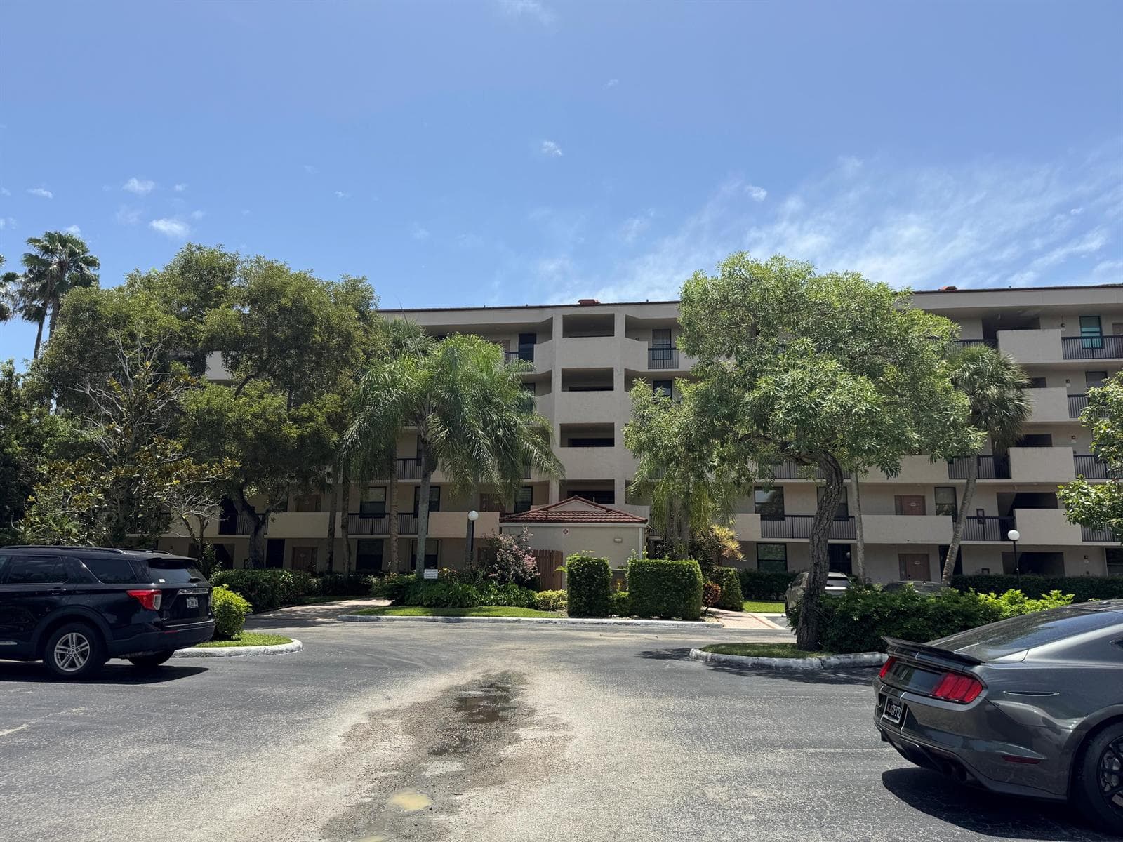 2766 S CARAMBOLA Circle S # 406, Coconut Creek, FL 33066 photo 2