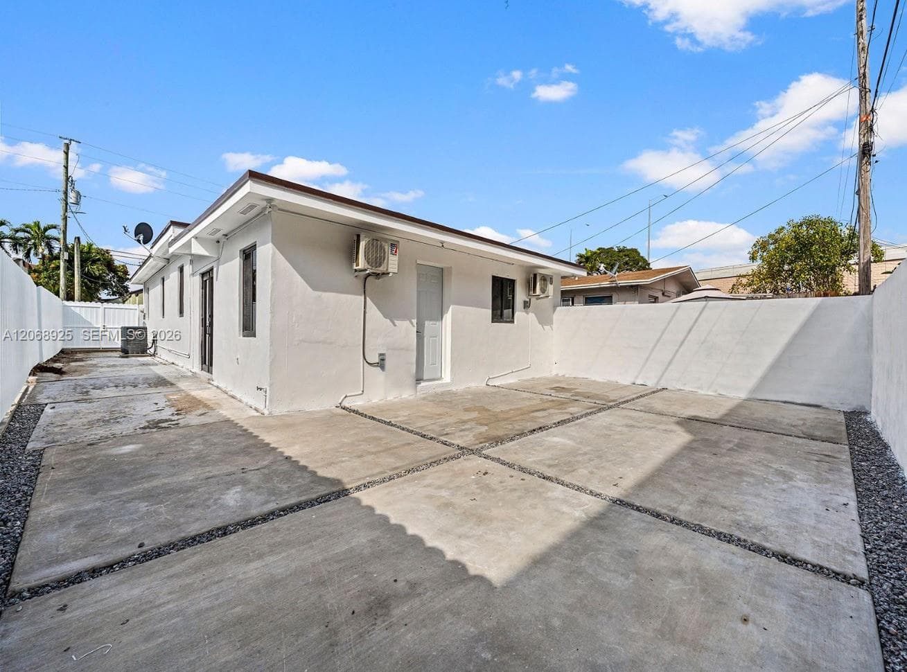 921 NW 22nd Ct # 2, Miami, FL 33125