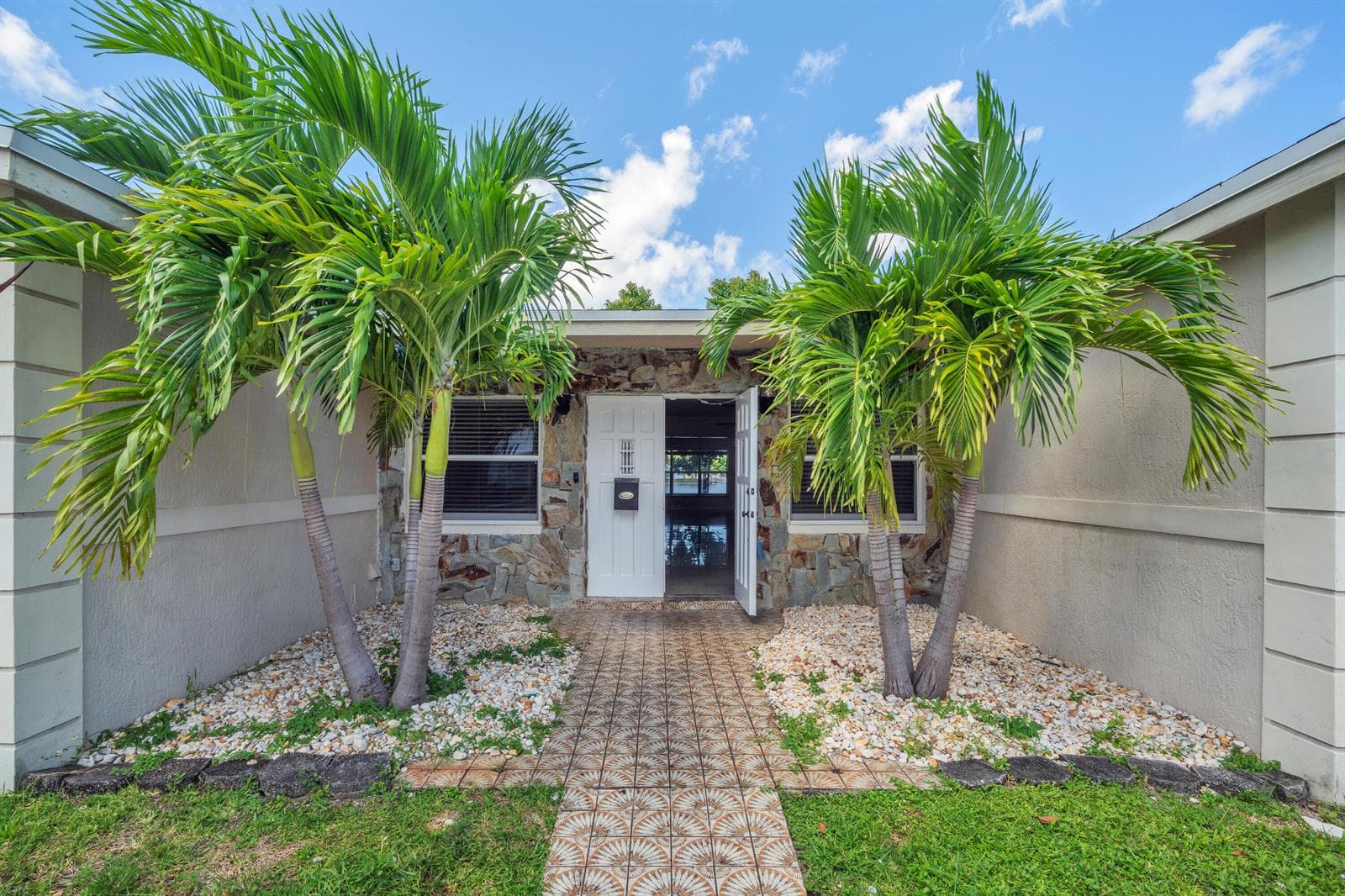 4921 NW 39TH Street, Lauderdale Lakes, FL 33319 photo 4