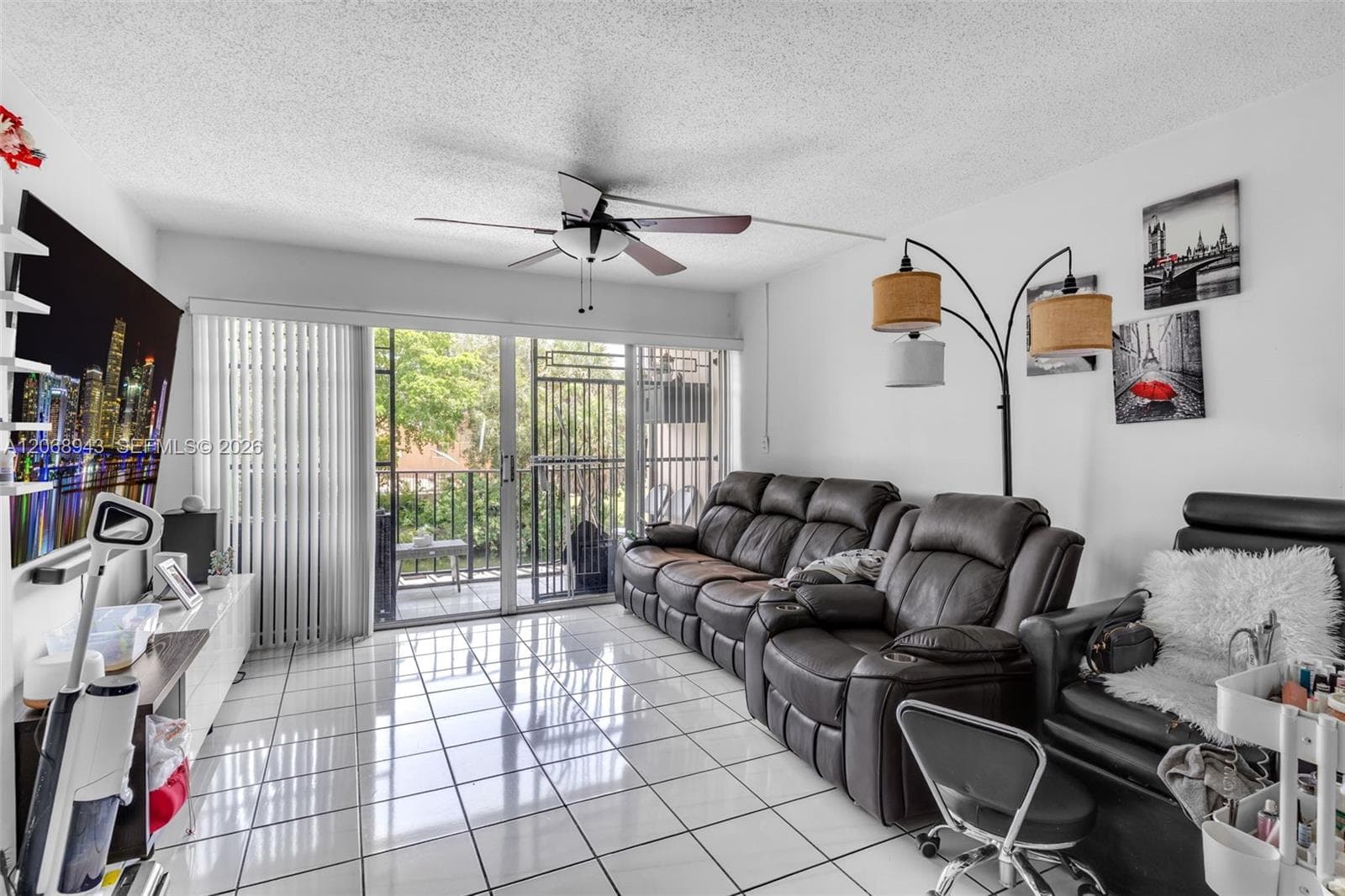 8895 Fontainebleau Blvd # 207, Miami, FL 33172 photo 4