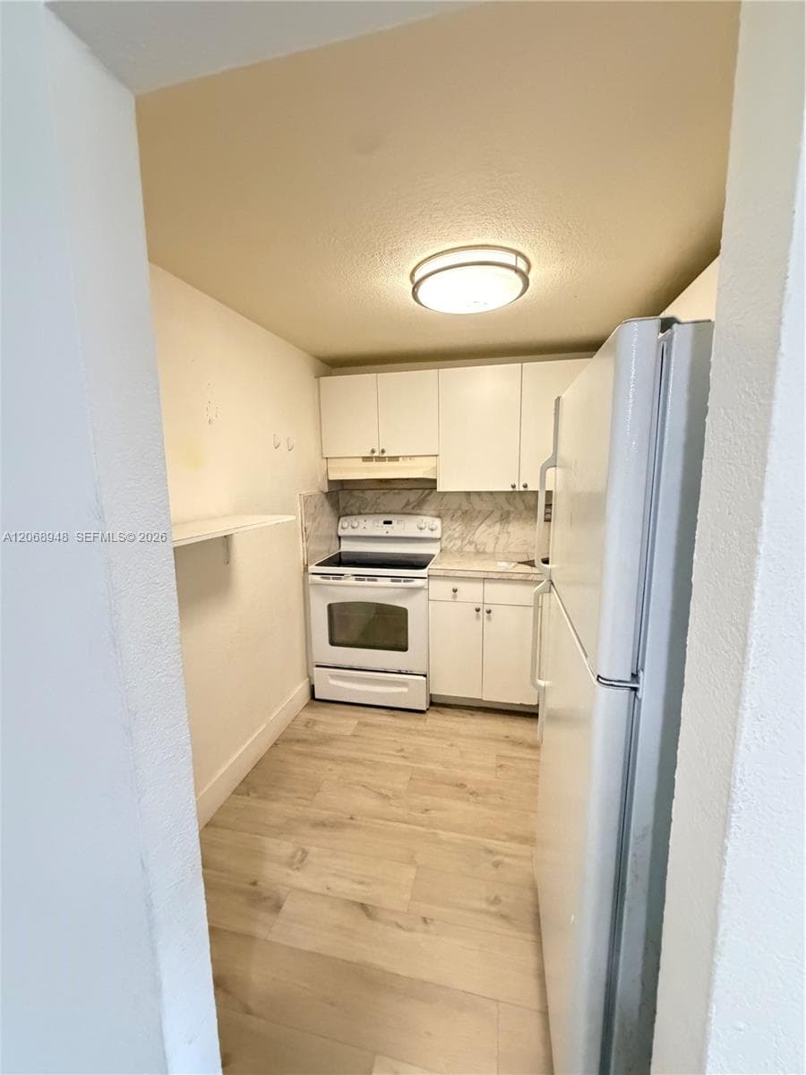 606 W 81st St # 209, Hialeah, FL 33014 photo 3