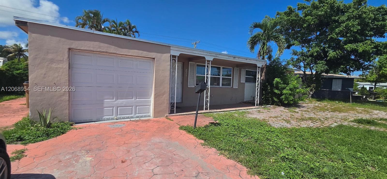 601 W Sample Rd, Deerfield Beach, FL 33064 photo 2