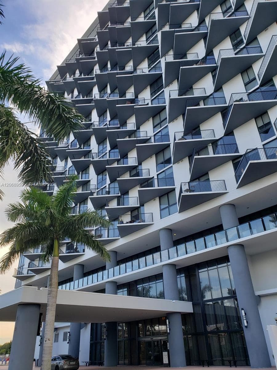 5252 NW 85th Ave # 708, Doral, FL 33166
