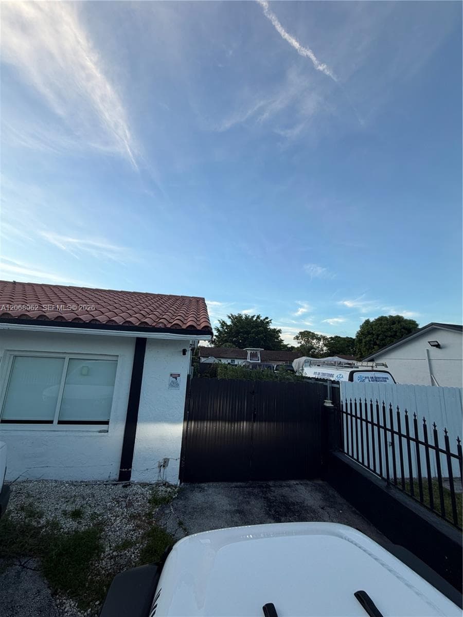 15171 SW 70th St, Miami, FL 33193 photo 3