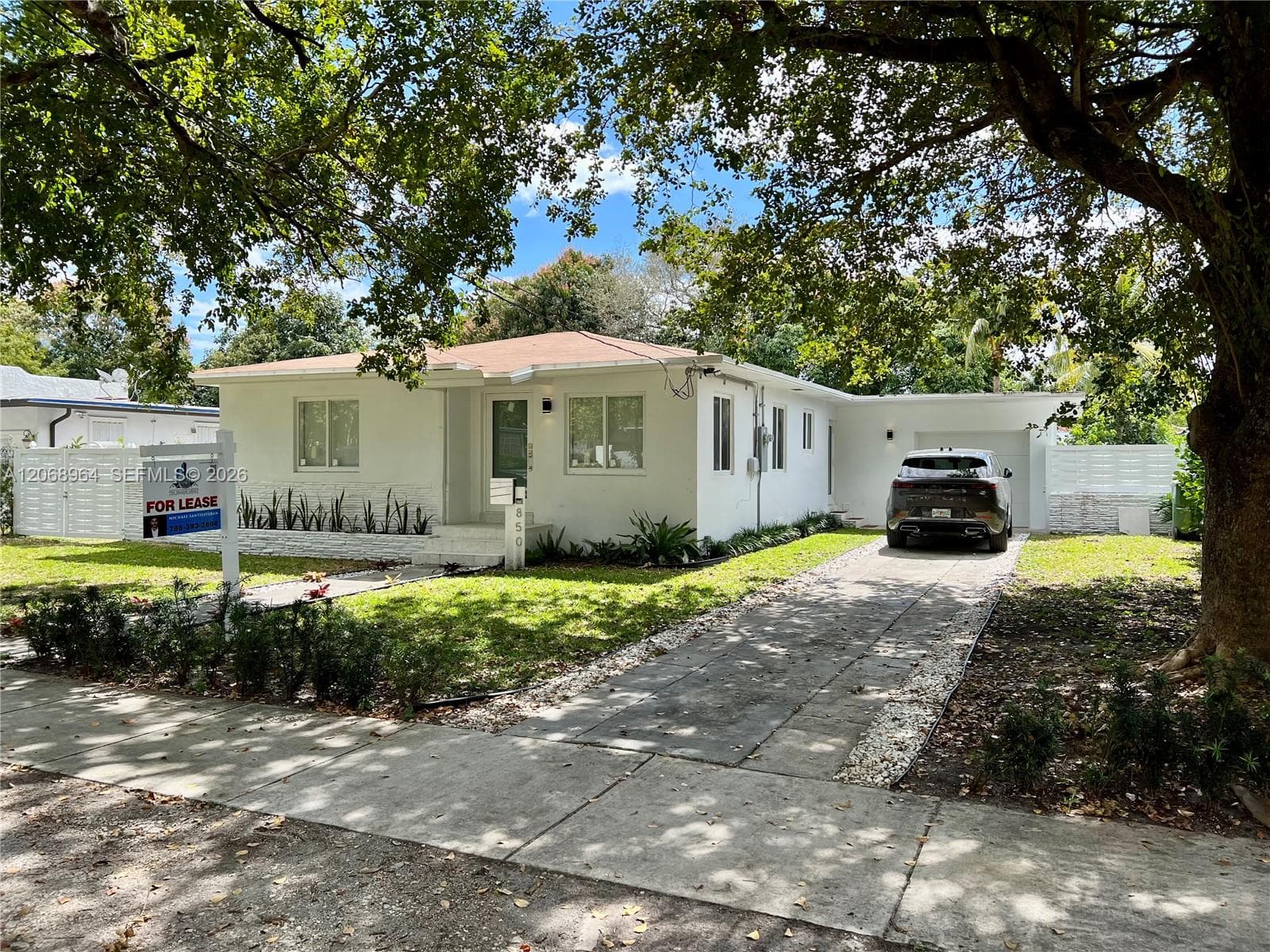 850 NE 127th St, North Miami, FL 33161 photo 2