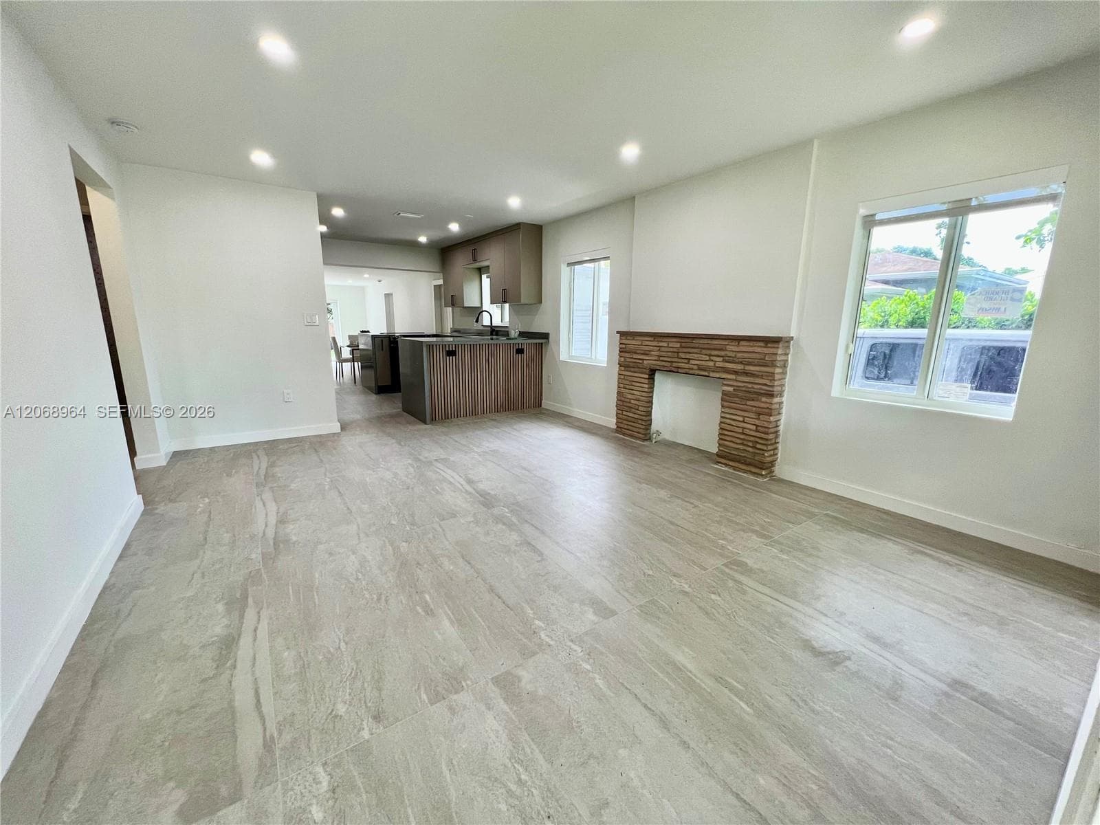850 NE 127th St, North Miami, FL 33161 photo 3