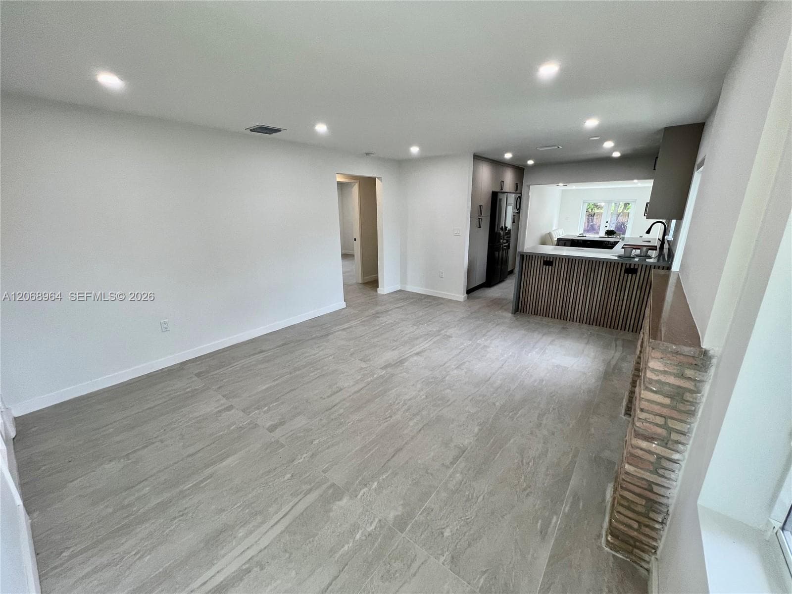 850 NE 127th St, North Miami, FL 33161 photo 4