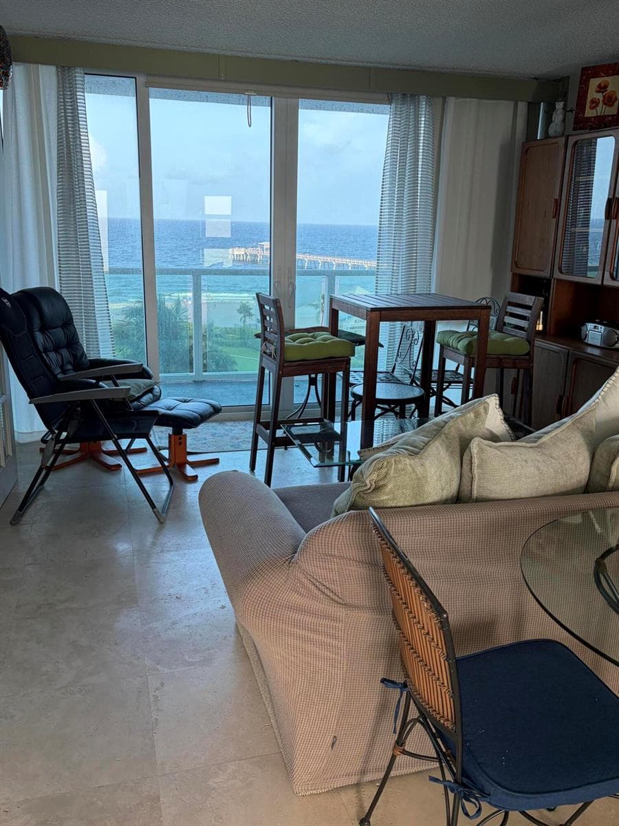 333 NE 21ST Avenue # 814, Deerfield Beach, FL 33441 photo 3