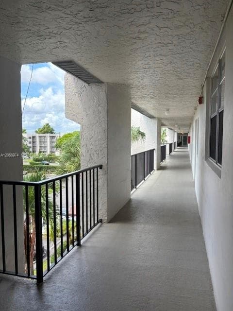 9440 Poinciana Pl # 404, Davie, FL 33324 photo 2
