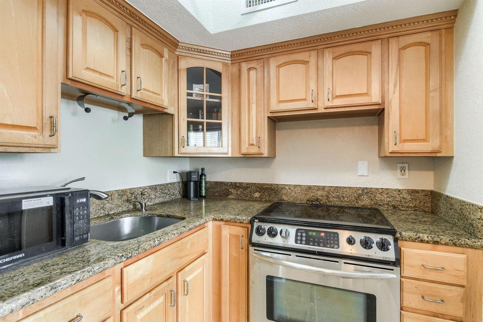 924 SE 2ND Street # 25, Fort Lauderdale, FL 33301 photo 3