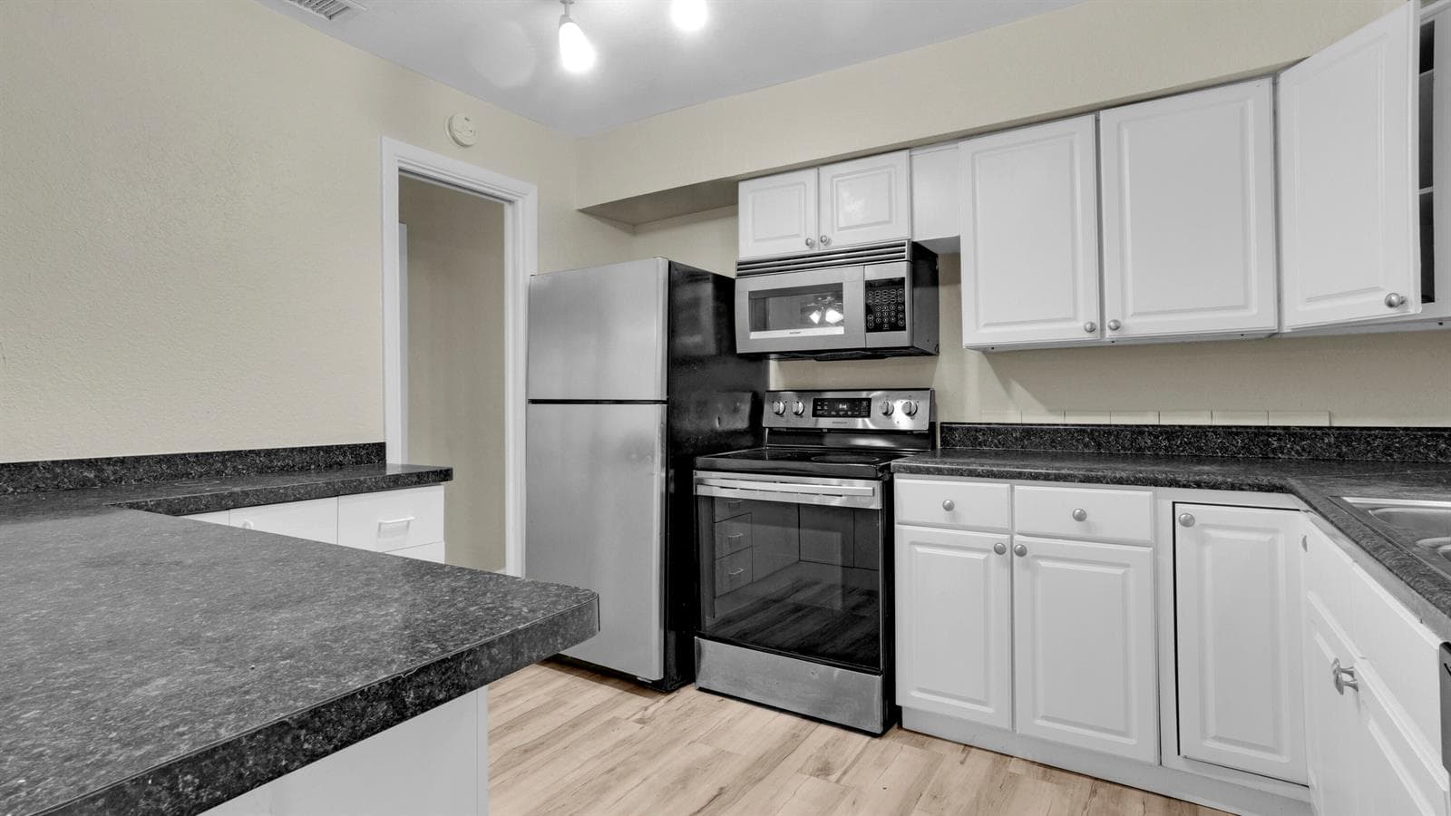 3002 ARTHUR Street, Hollywood, FL 33021 photo 5
